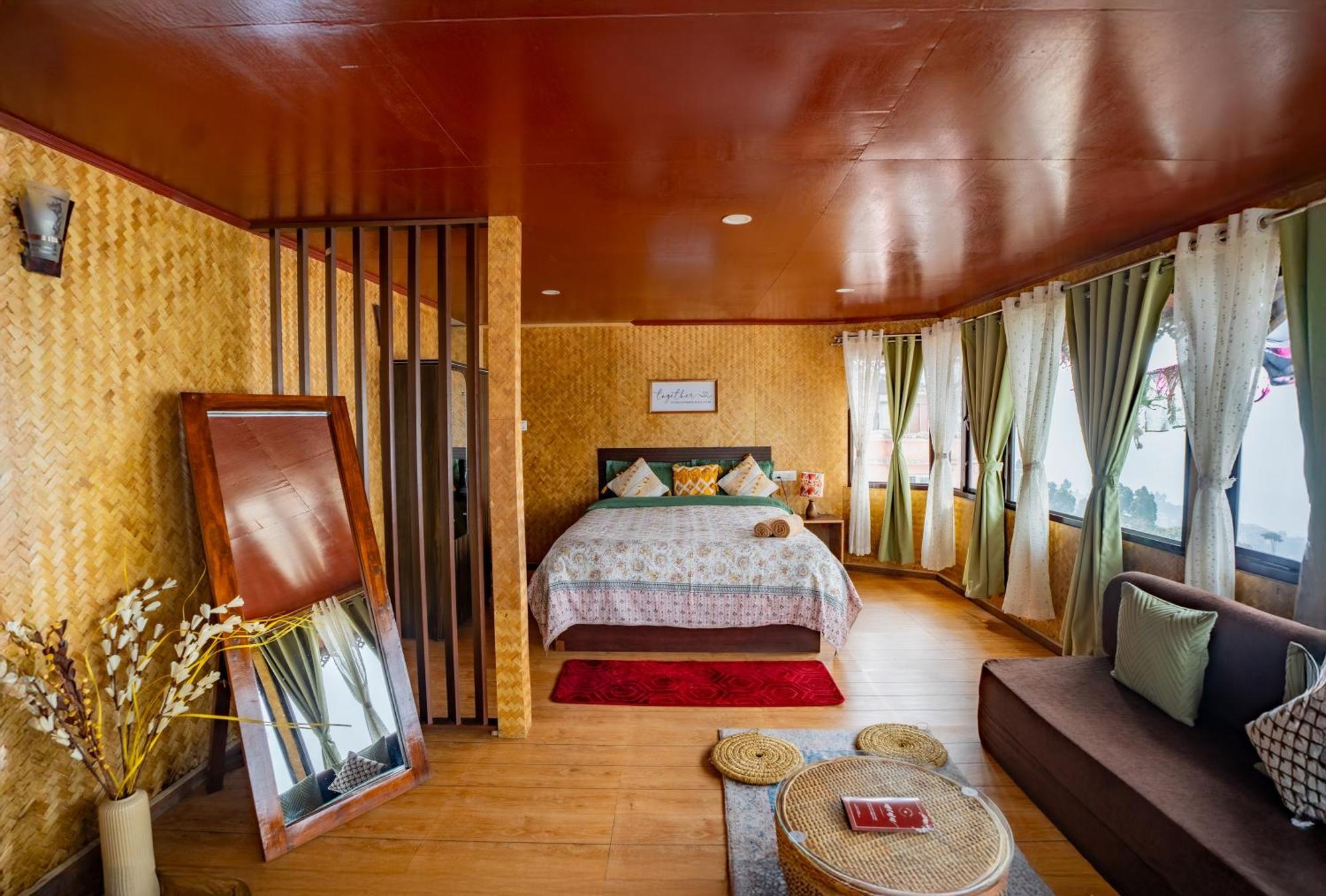 Monratino Himadrie -2 Mins Walk From Mall Road - All Rooms Have Kanchenjunga Mountain View Dardzsiling Kültér fotó