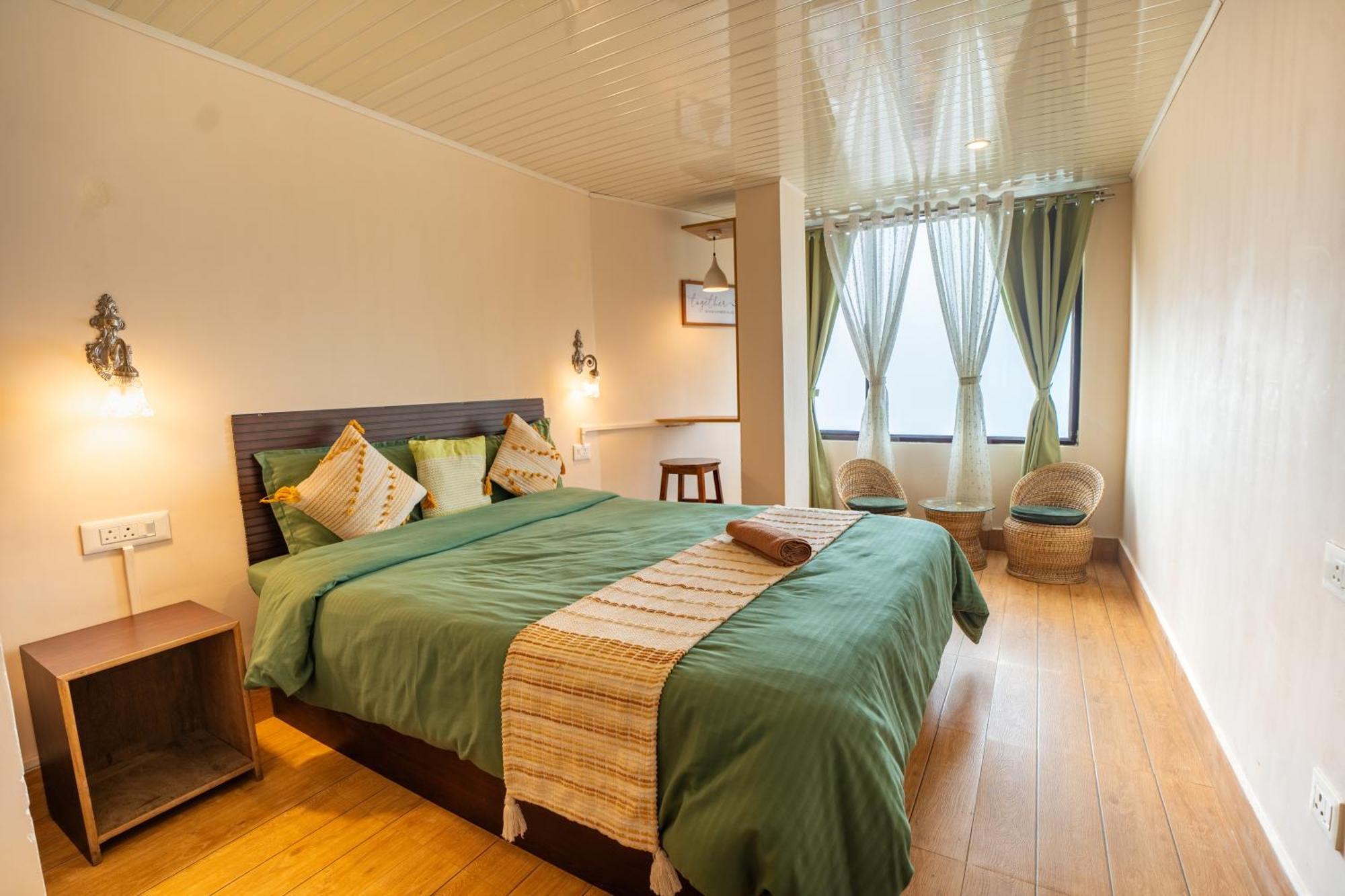 Monratino Himadrie -2 Mins Walk From Mall Road - All Rooms Have Kanchenjunga Mountain View Dardzsiling Kültér fotó