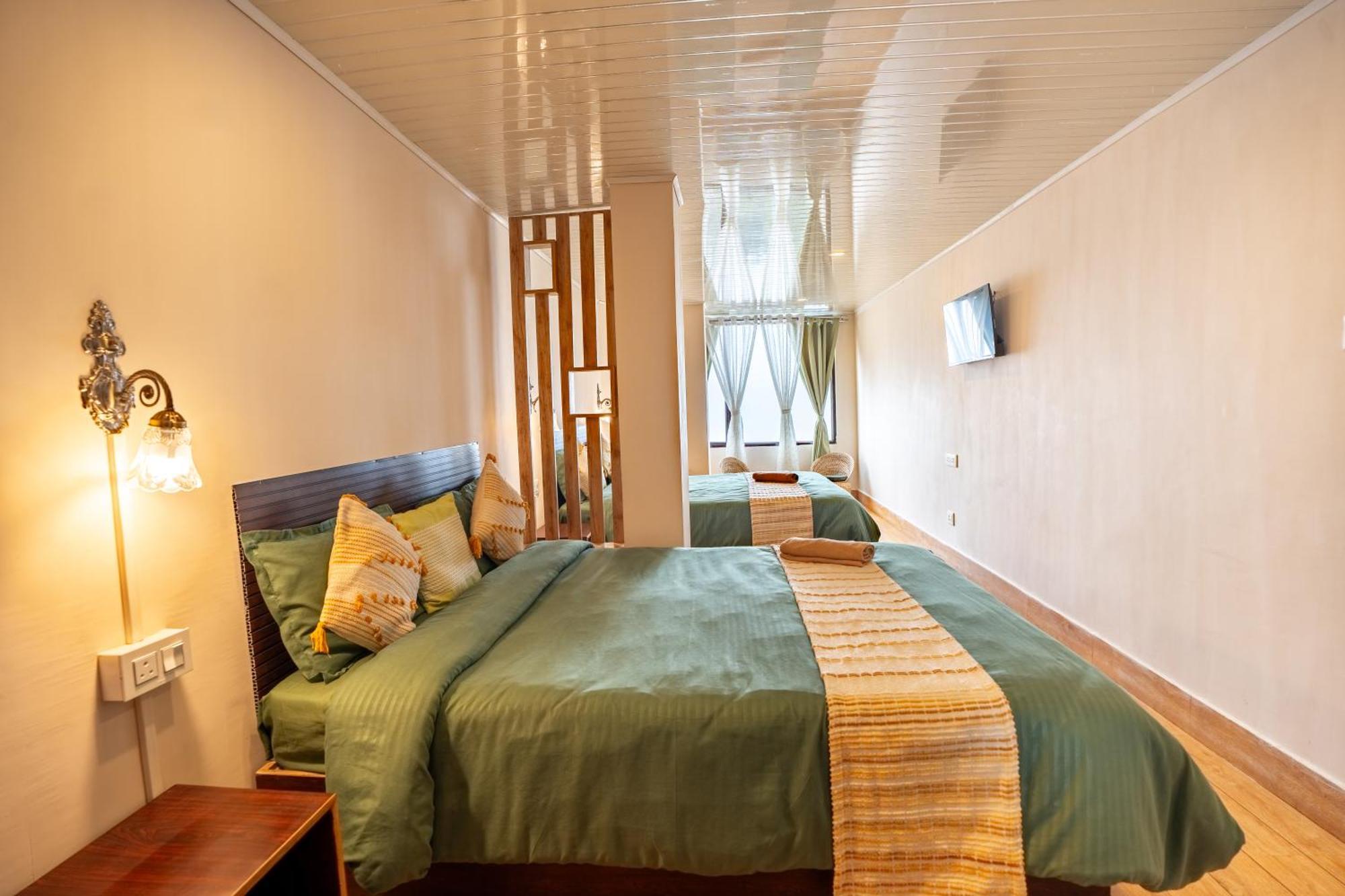 Monratino Himadrie -2 Mins Walk From Mall Road - All Rooms Have Kanchenjunga Mountain View Dardzsiling Kültér fotó