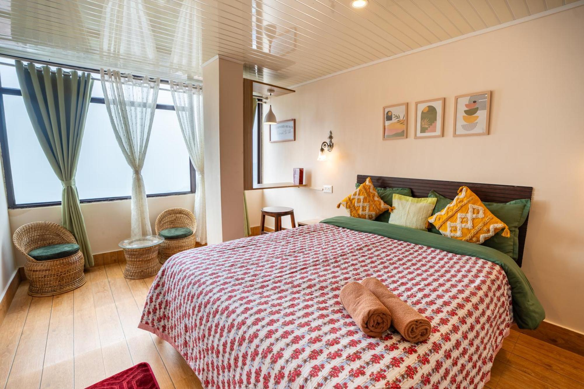 Monratino Himadrie -2 Mins Walk From Mall Road - All Rooms Have Kanchenjunga Mountain View Dardzsiling Kültér fotó