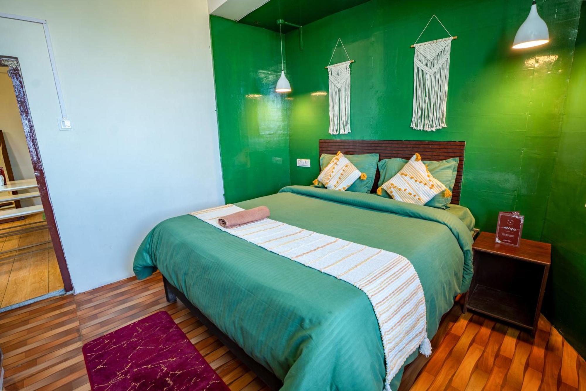 Monratino Himadrie -2 Mins Walk From Mall Road - All Rooms Have Kanchenjunga Mountain View Dardzsiling Kültér fotó