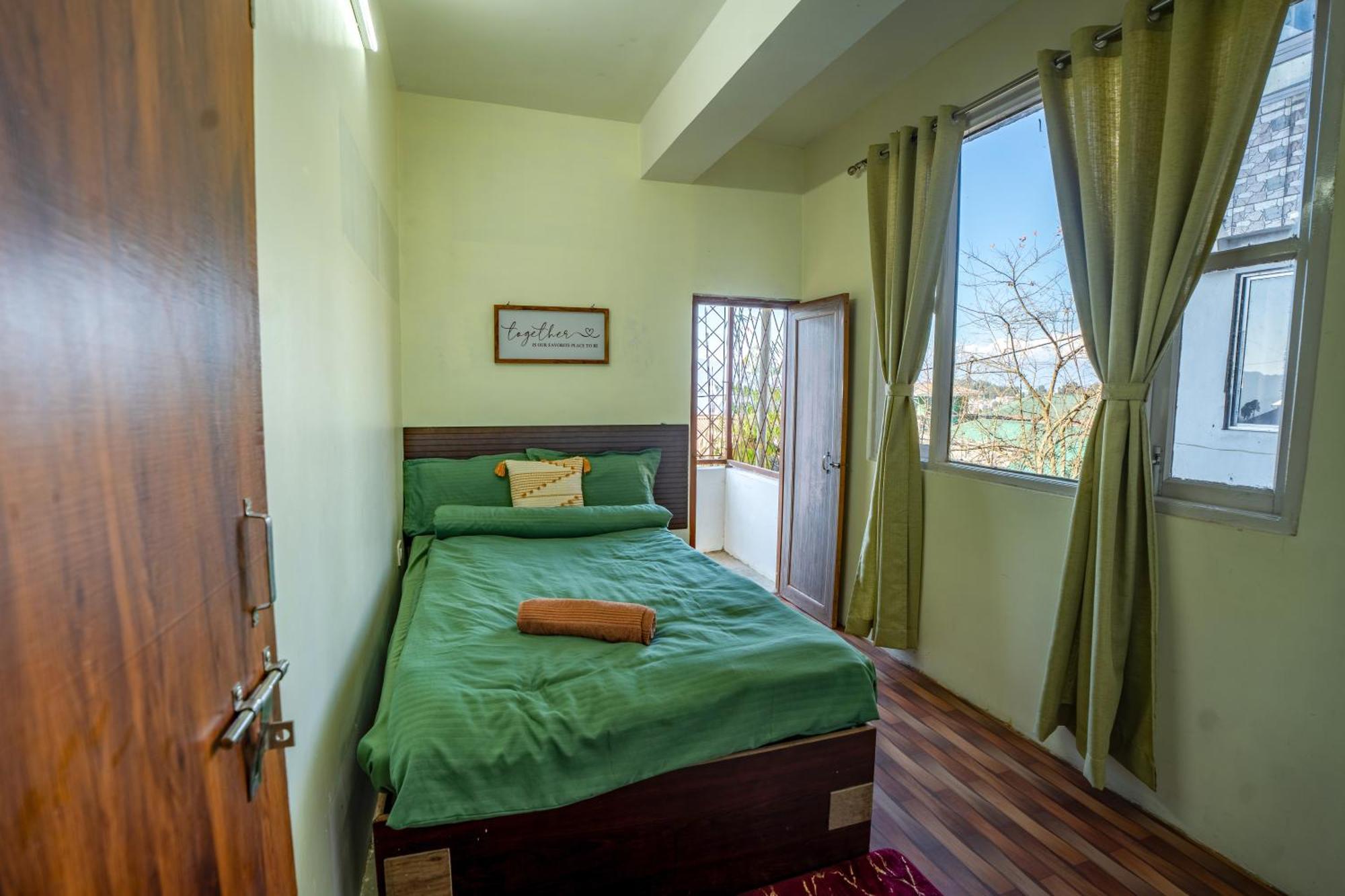 Monratino Himadrie -2 Mins Walk From Mall Road - All Rooms Have Kanchenjunga Mountain View Dardzsiling Kültér fotó