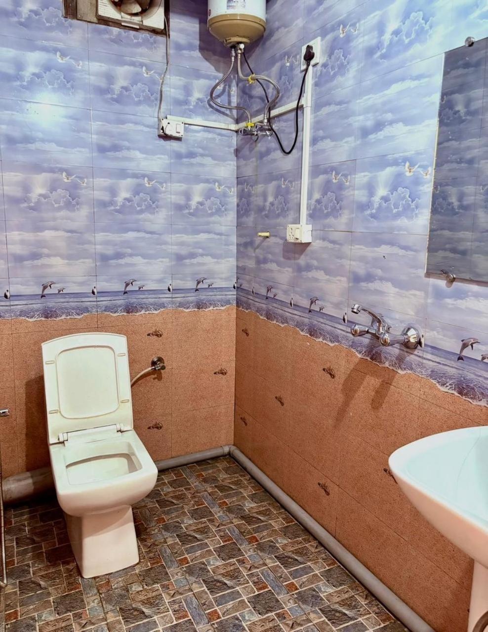 Monratino Himadrie -2 Mins Walk From Mall Road - All Rooms Have Kanchenjunga Mountain View Dardzsiling Kültér fotó
